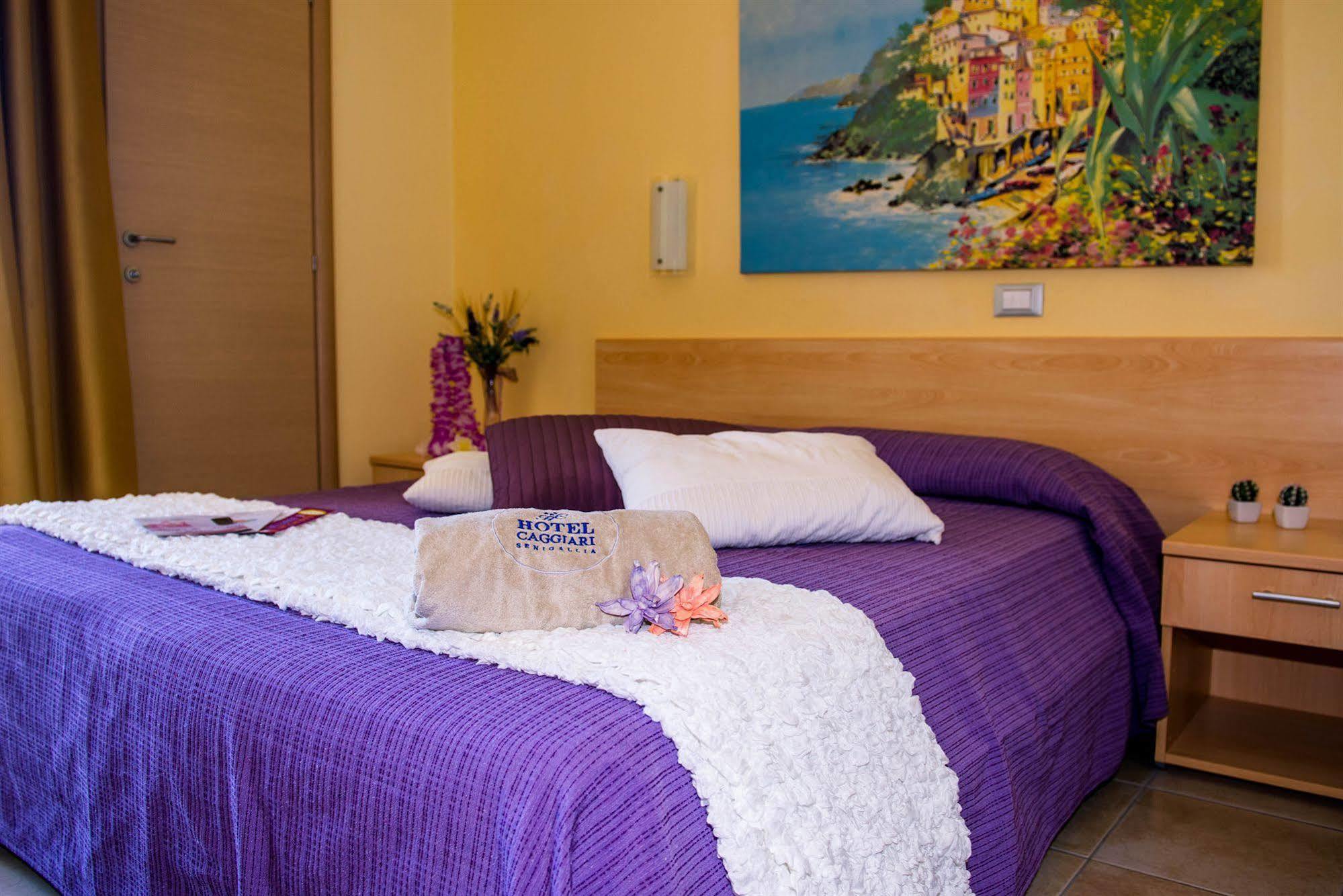 Hotel Caggiari Сенигаллия Экстерьер фото